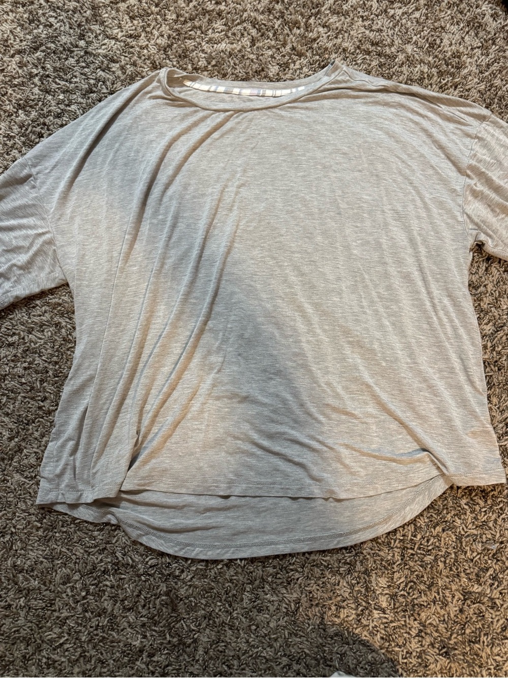 plain gap tee
